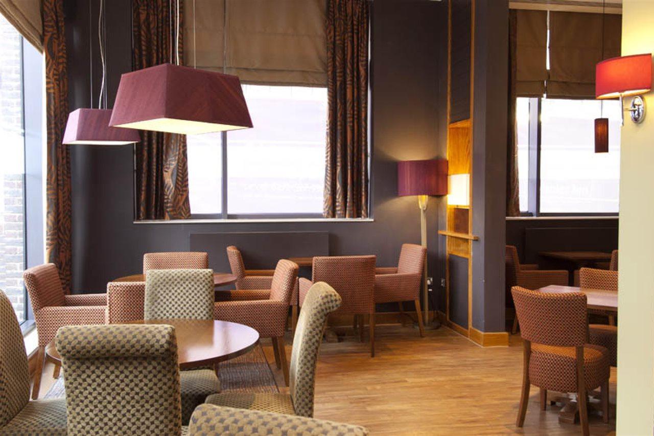 Premier Inn London City 외부 사진